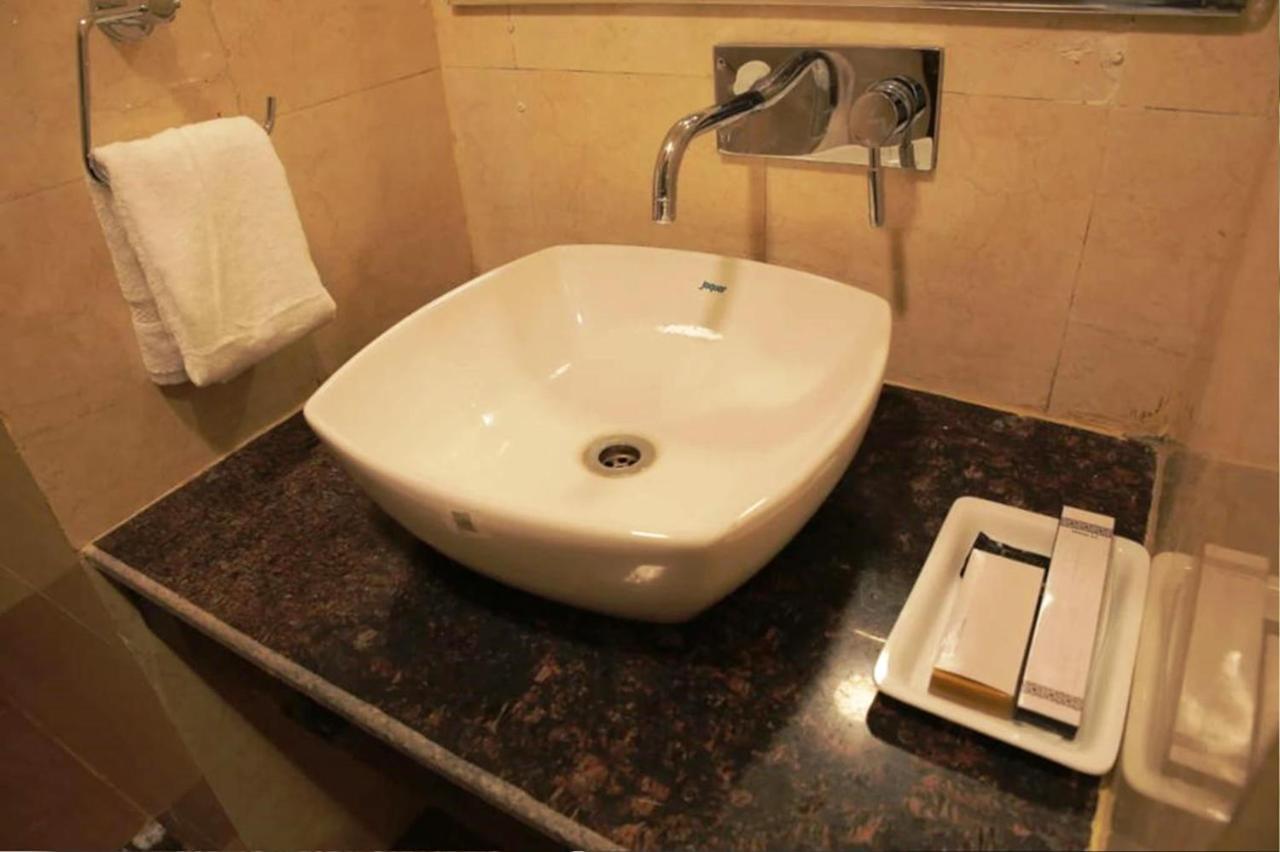 Hotel Citi Inn Grande Zirakpur Luaran gambar