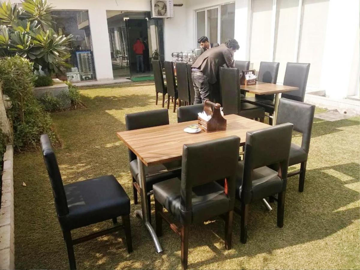 Hotel Citi Inn Grande Zirakpur Luaran gambar