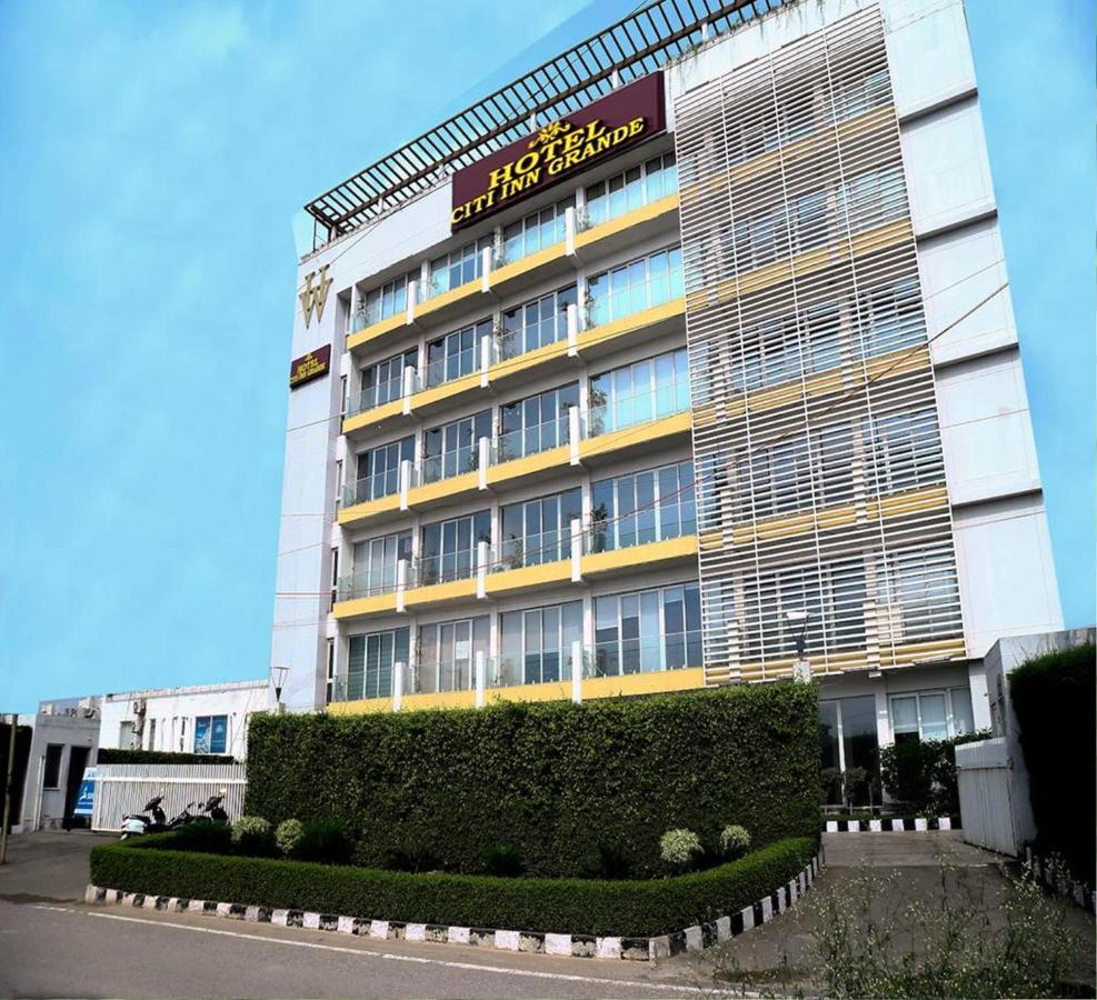 Hotel Citi Inn Grande Zirakpur Luaran gambar